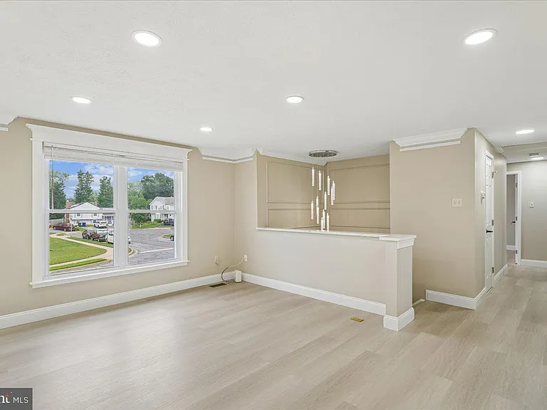 1315 Danberry Dr — Photo 6