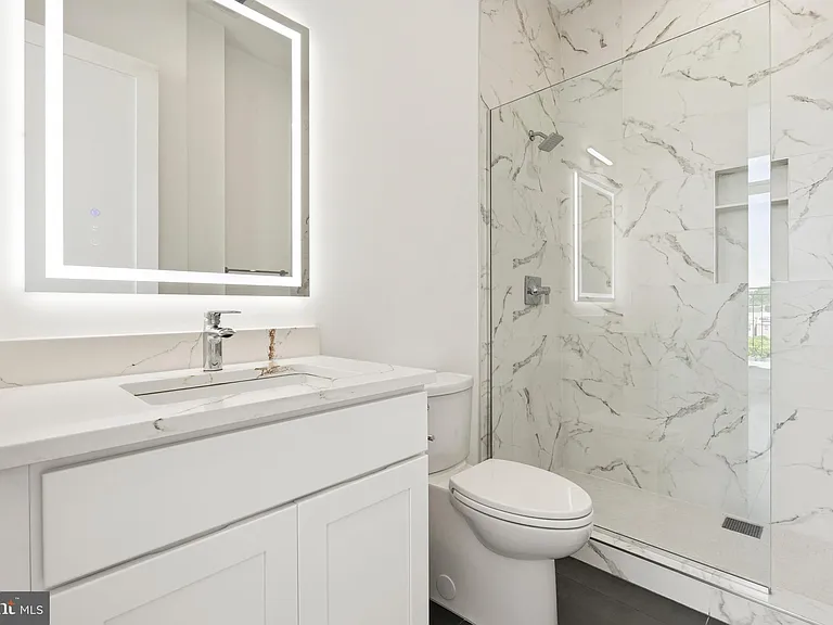 710 Kennedy St NW #30 — Photo 19