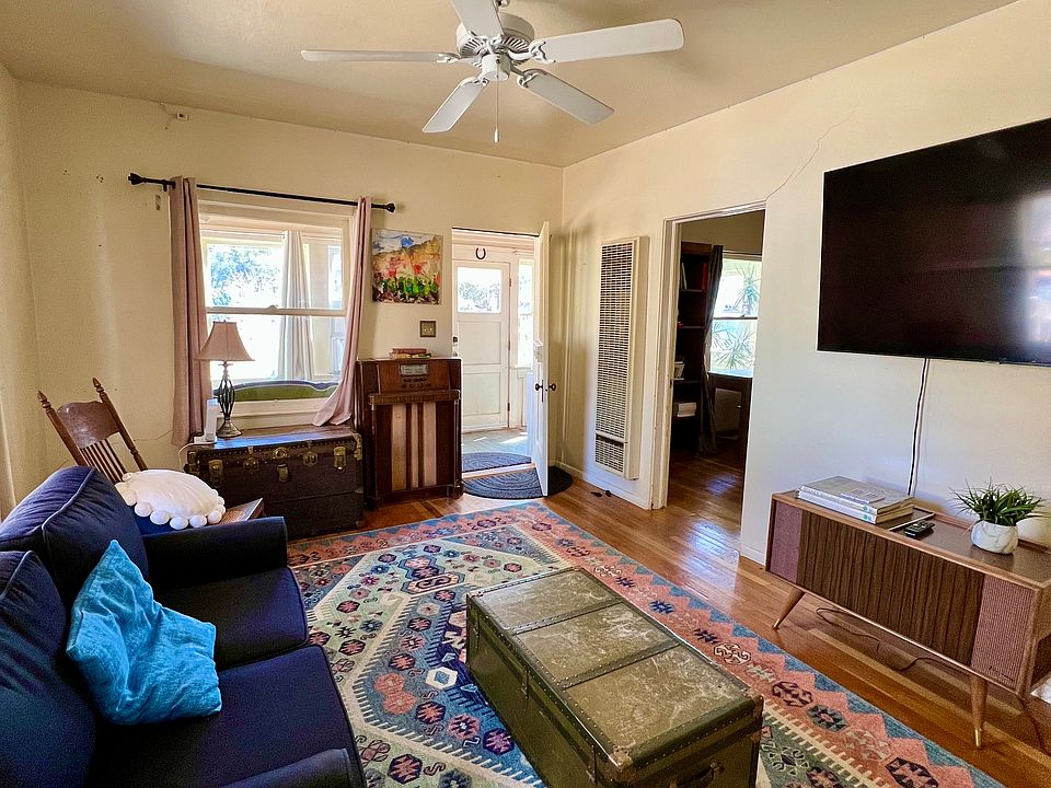 Living room.
