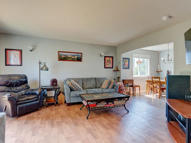 1207 Byrd Dr — Photo 8