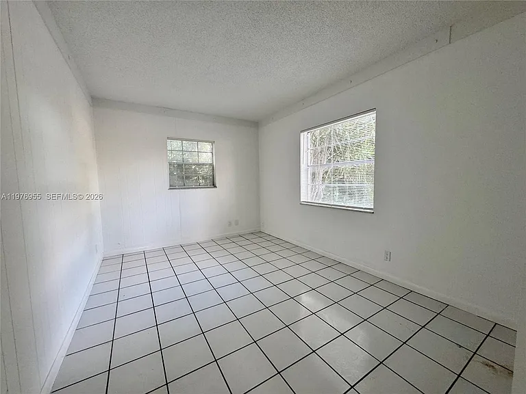 4140 Woodside Dr #107 — Photo 17