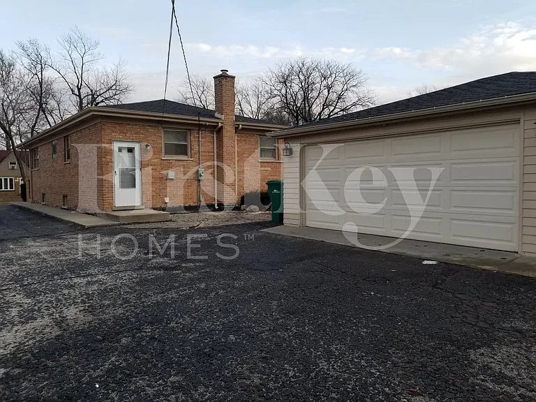 1526 Mandel Ave — Photo 10