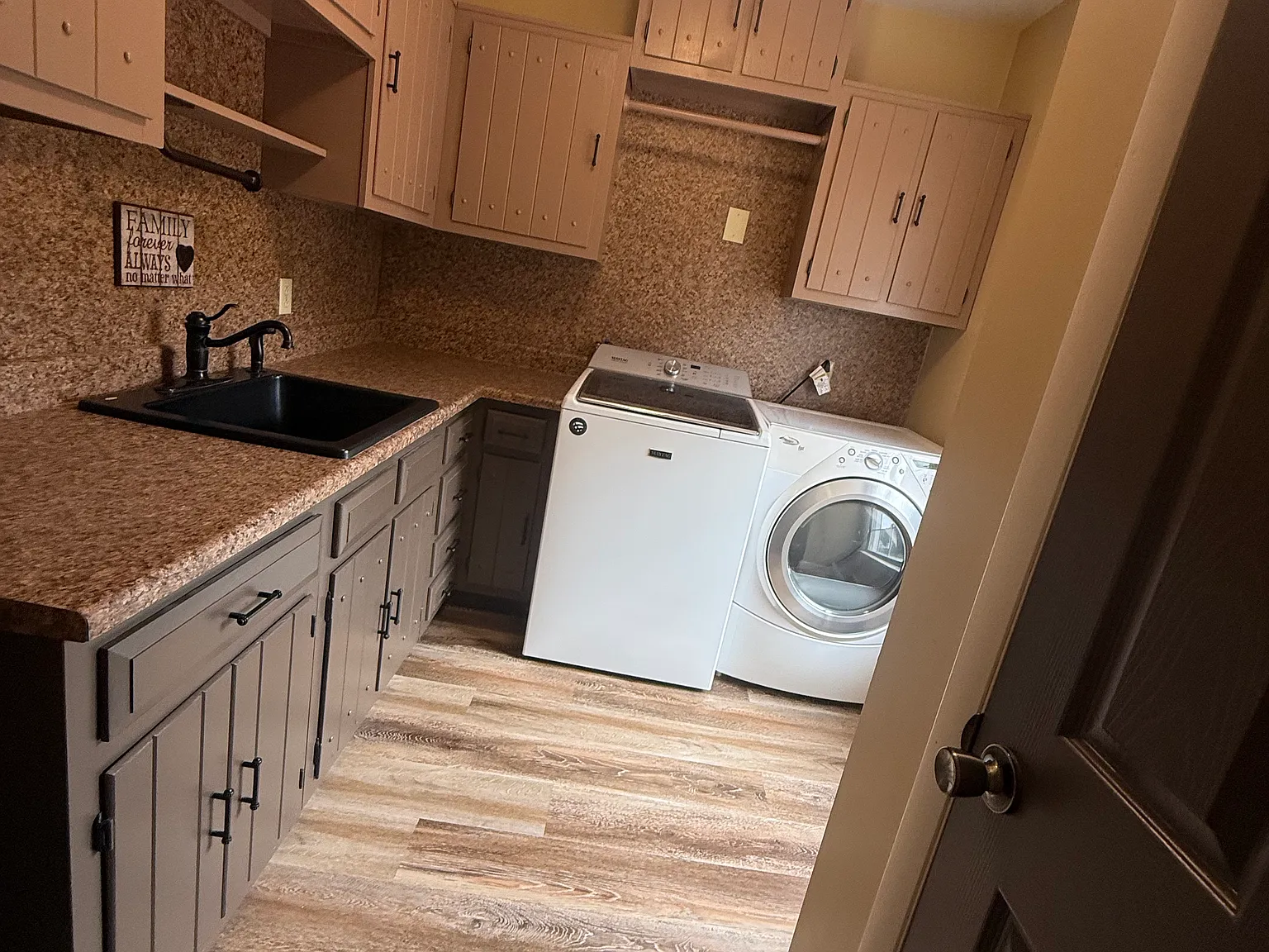 3 bed, 1600 sqft, $1,650 — Photo 3