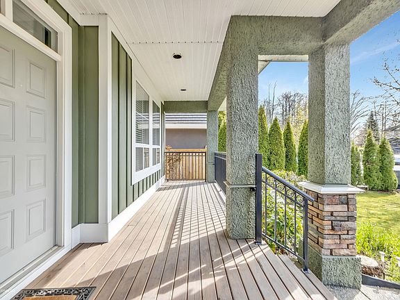 3rd image of 16215 79a Ave