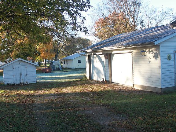 5th image of 509 W Greene St