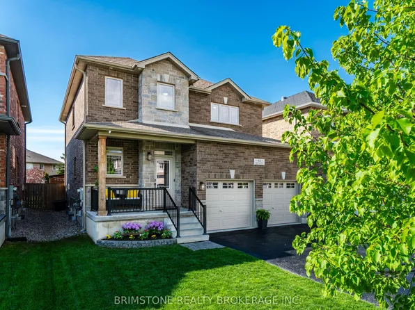 15 Lowry Ct, Barrie, ON L4N 7N3