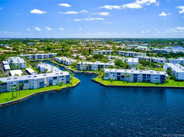 1950 SW Palm City Rd, Stuart, FL