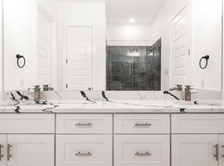 9020 Creek Run Rd, Fort Worth, TX 76120