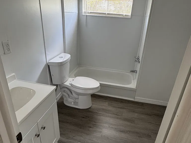 405 Union Dr #14 — Photo 7