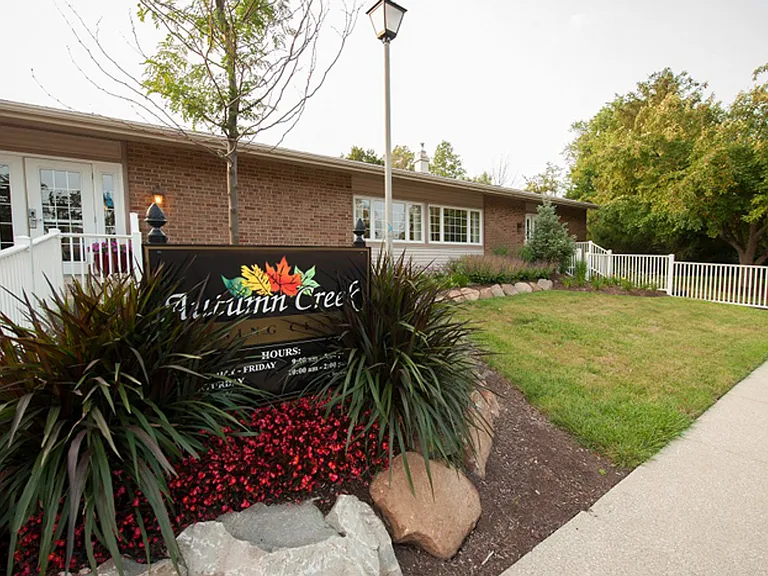 Autumn Creek Apartment Homes — Photo 10