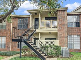 2121 El Paseo St, Houston, TX