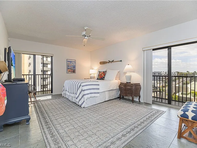 1900 Virginia Ave #503 — Photo 6