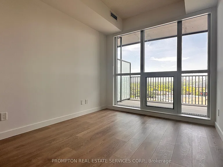 18 Esther Shiner Blvd S #909 — Photo 15