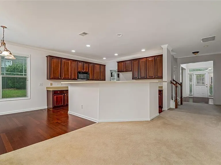 210 Harmony Lake Dr — Photo 12