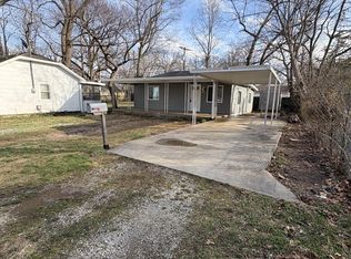 1926 E Monroe St, Springfield, MO 65802