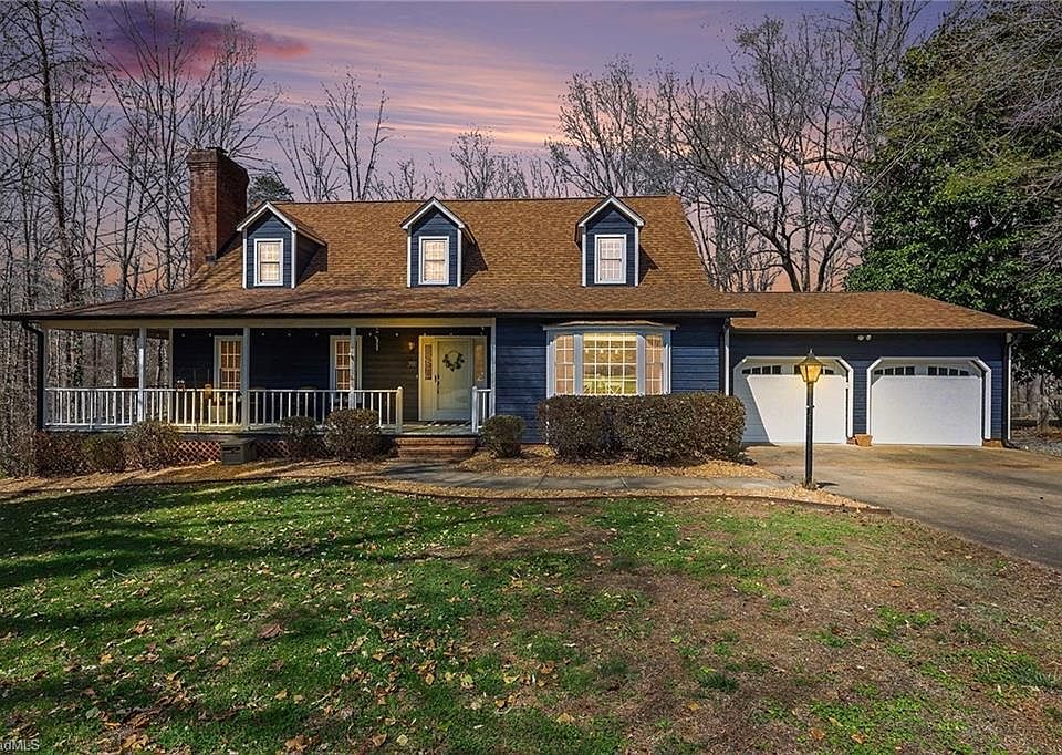 1st image of 391 Link Rd