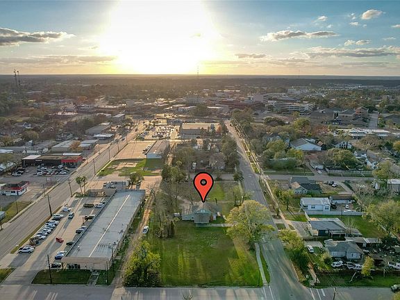 3rd image of 309 E Phillips St