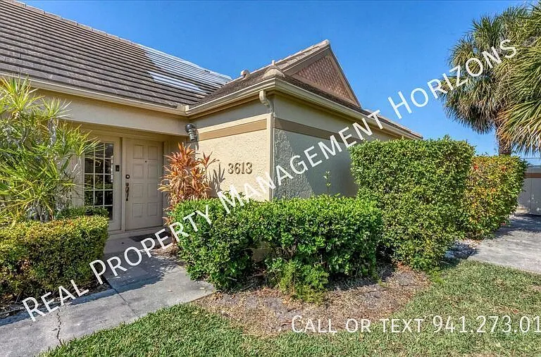 3613 57th Avenue Dr W — Photo 2
