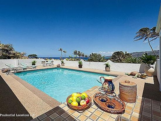 201 Poipu Dr, Honolulu, HI 96825