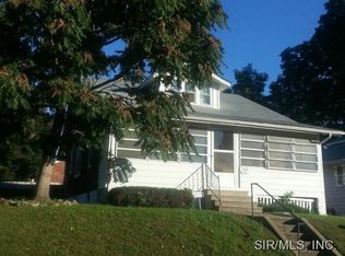 323 S 15th St, Belleville, IL 62220