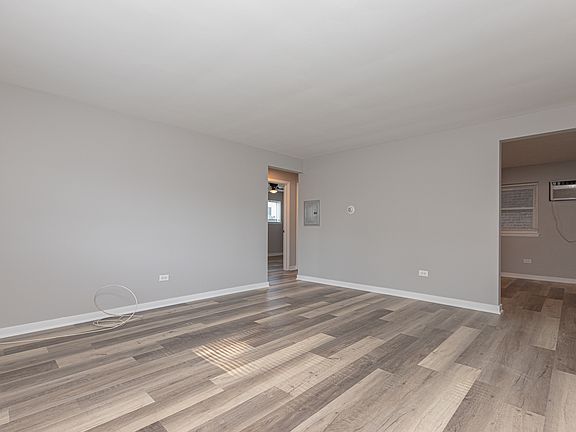 4th image of 1601 S 59th Ave