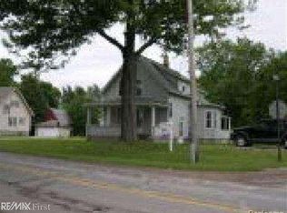 4508 S Huron River Dr, Flat Rock, MI 48134