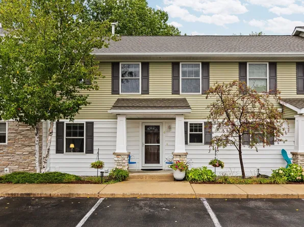 1511 Kent St Unit 4, Traverse City, MI 49686