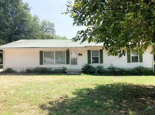 106 W Daingerfield St, Omaha, TX 75571