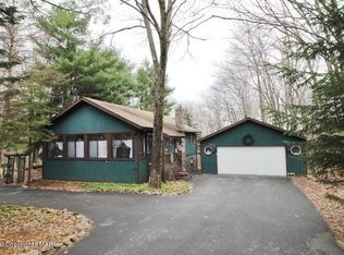 219 Brier Crest Rd, Blakeslee, PA 18610