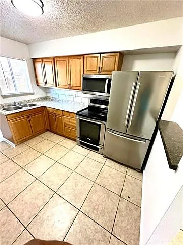 1308 Cartier Dr #B — Photo 8