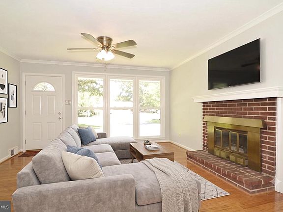 2nd image of 6216 Climbhill Rd
