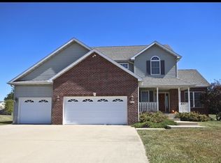2750 Day Dr, Decatur, IL 62521