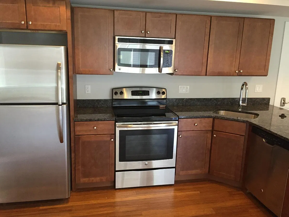 622 N 2nd St — Photo 3