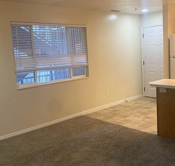 650 N 500 W #204 — Photo 11