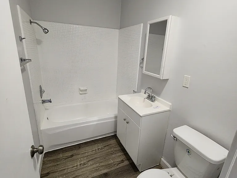 2515 Ocean View Ave #104 — Photo 13