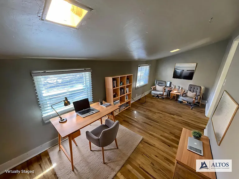1020-1028 Balsam St — Photo 5