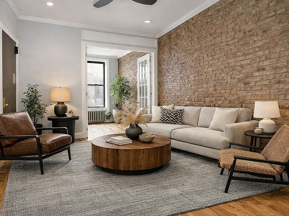 2nd image of 206 E 83rd St APT 1E
