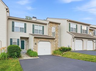 61 Hampton Ct, Eagleville, PA 19403