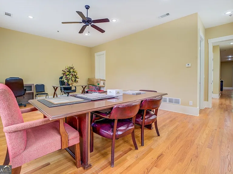 4165 Raphael St SW — Photo 16