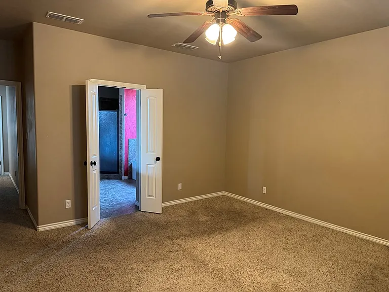 3404 Bastrop Ave — Photo 8