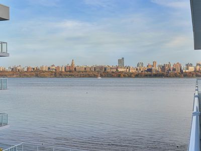 3 Somerset Ln APT 509, Edgewater, NJ, 07020