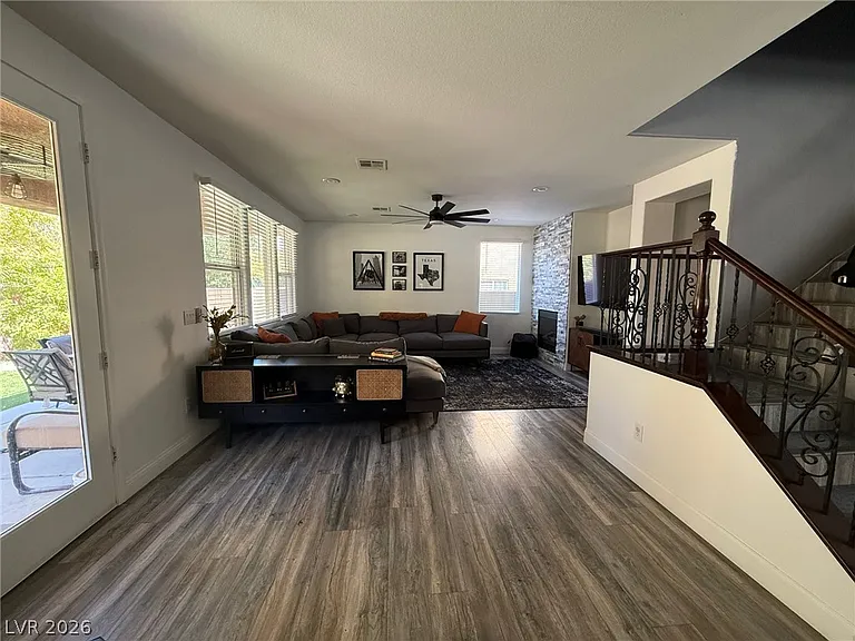 5525 Mesquite Creek St — Photo 4