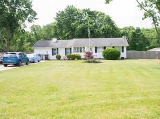 98 Granny Rd, Farmingville, NY 11738