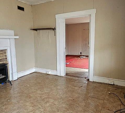 5th image of 9079 Mountain Valley Rd