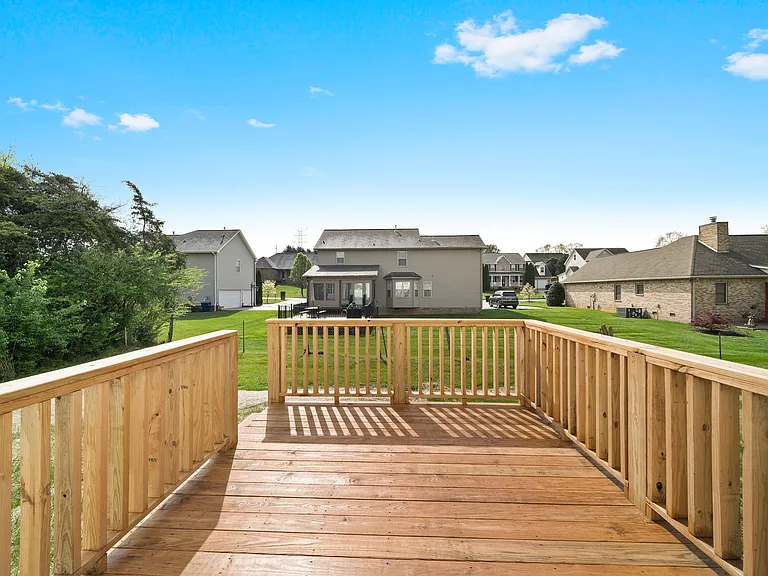 4740 Stoneyhurst Ln — Photo 29