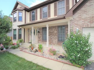 1054 Stewart Ave, Elgin, IL 60120