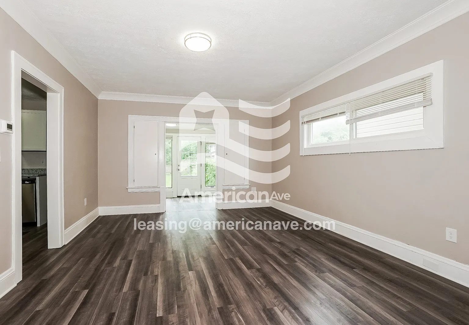 4 bed, 2.0 bath, 1949 sqft, $1,975 — Photo 4