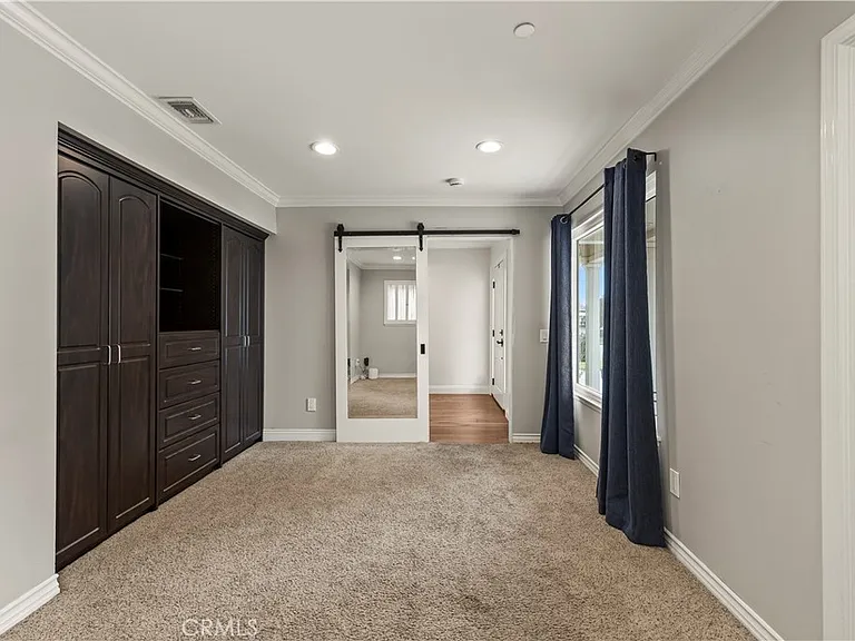 1096 Canyon View Dr — Photo 32