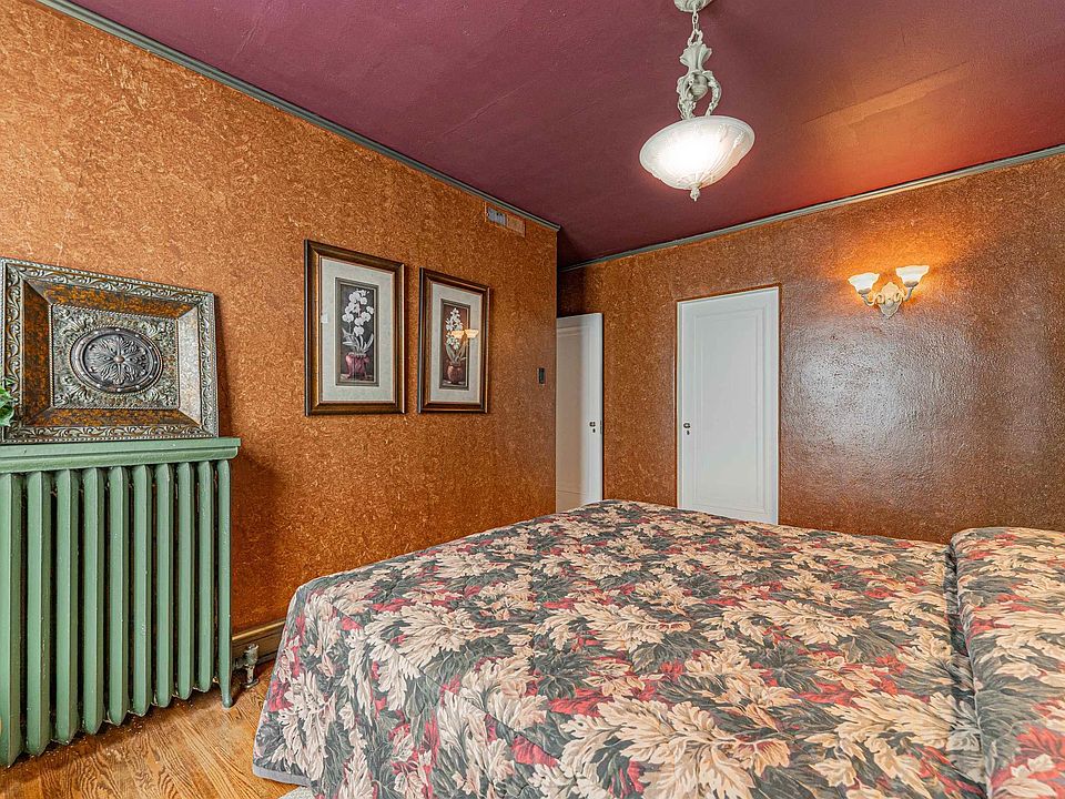 28th image of this home