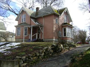 519 E 3rd St #1, Moscow, ID 83843